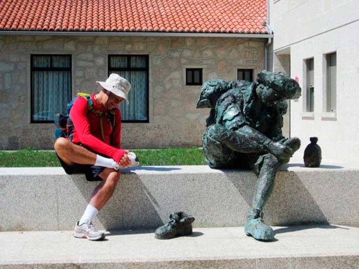 first-aid-on-the-camino-statue